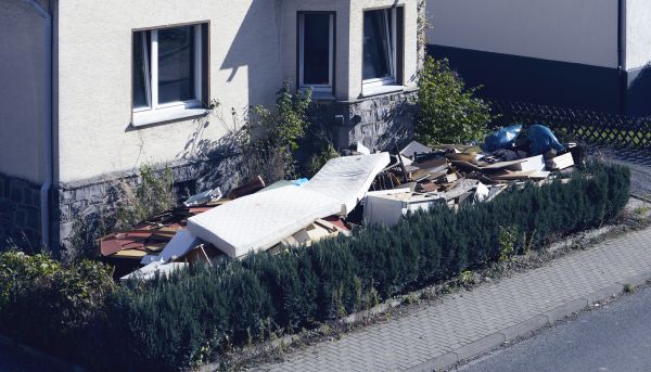 Yard Junk Removal in Hudson